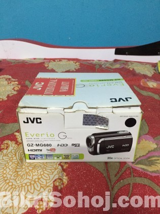 JVC GZ-MG680